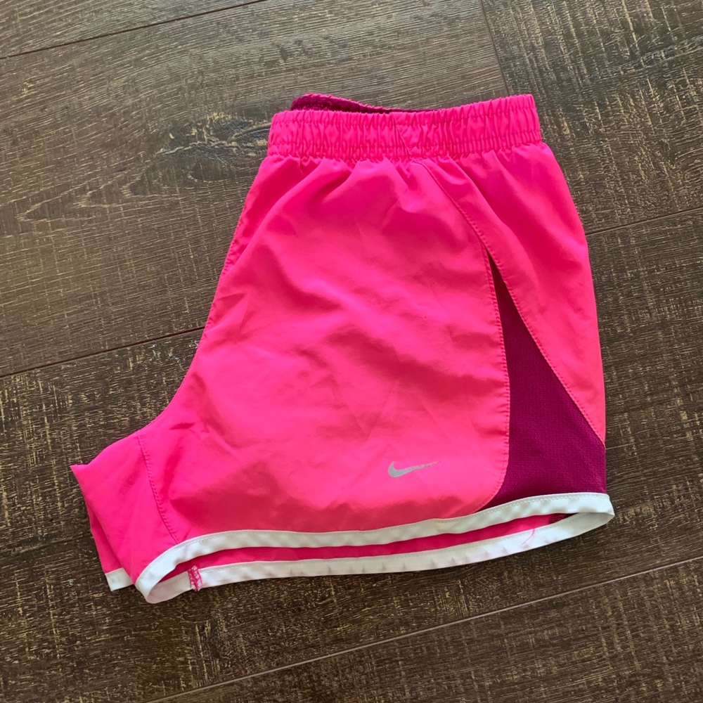 Nike Running Shorts - Picture 3 of 4